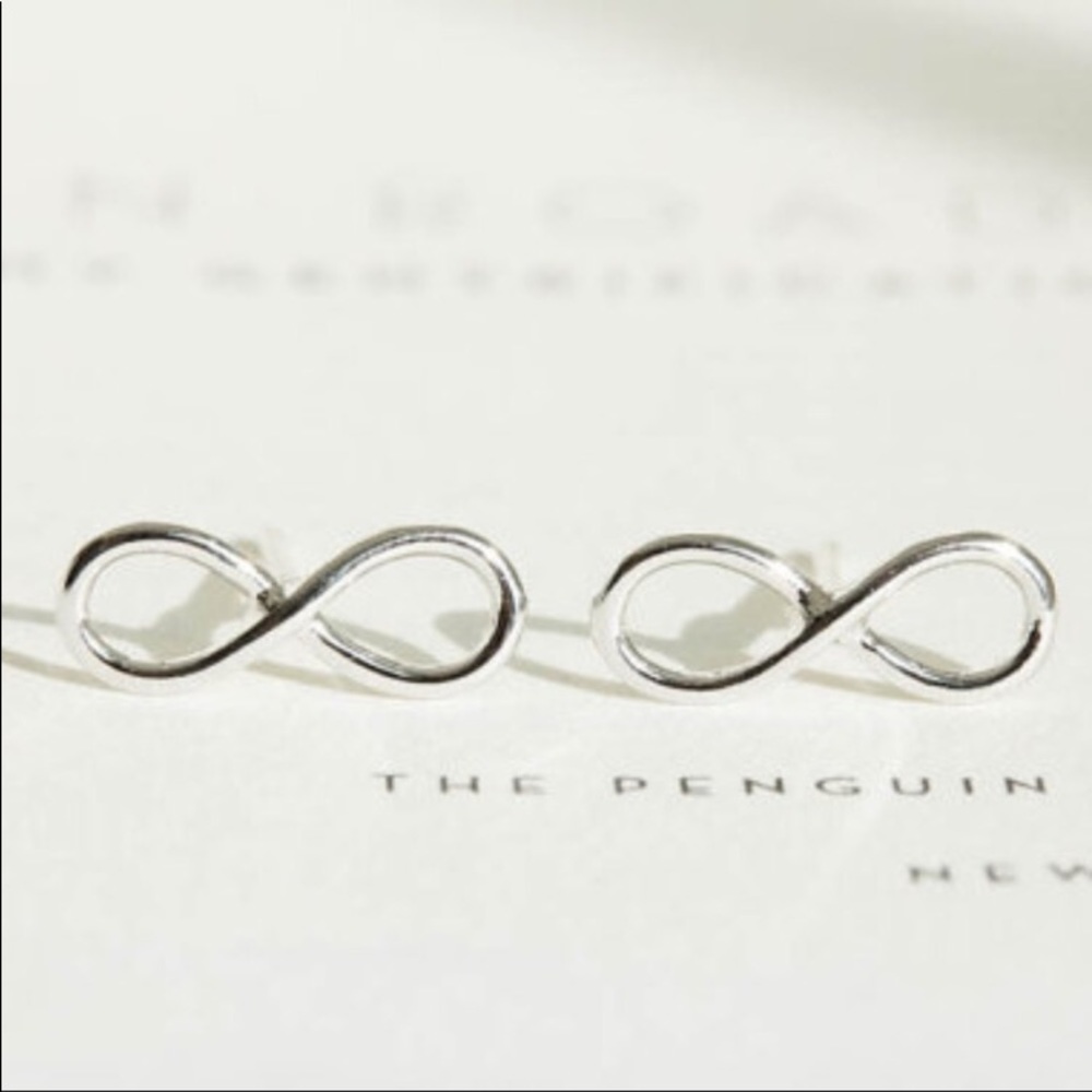 🟣2 for 25.00🟣🆕 Infinity stud earrings - Picture 2 of 2